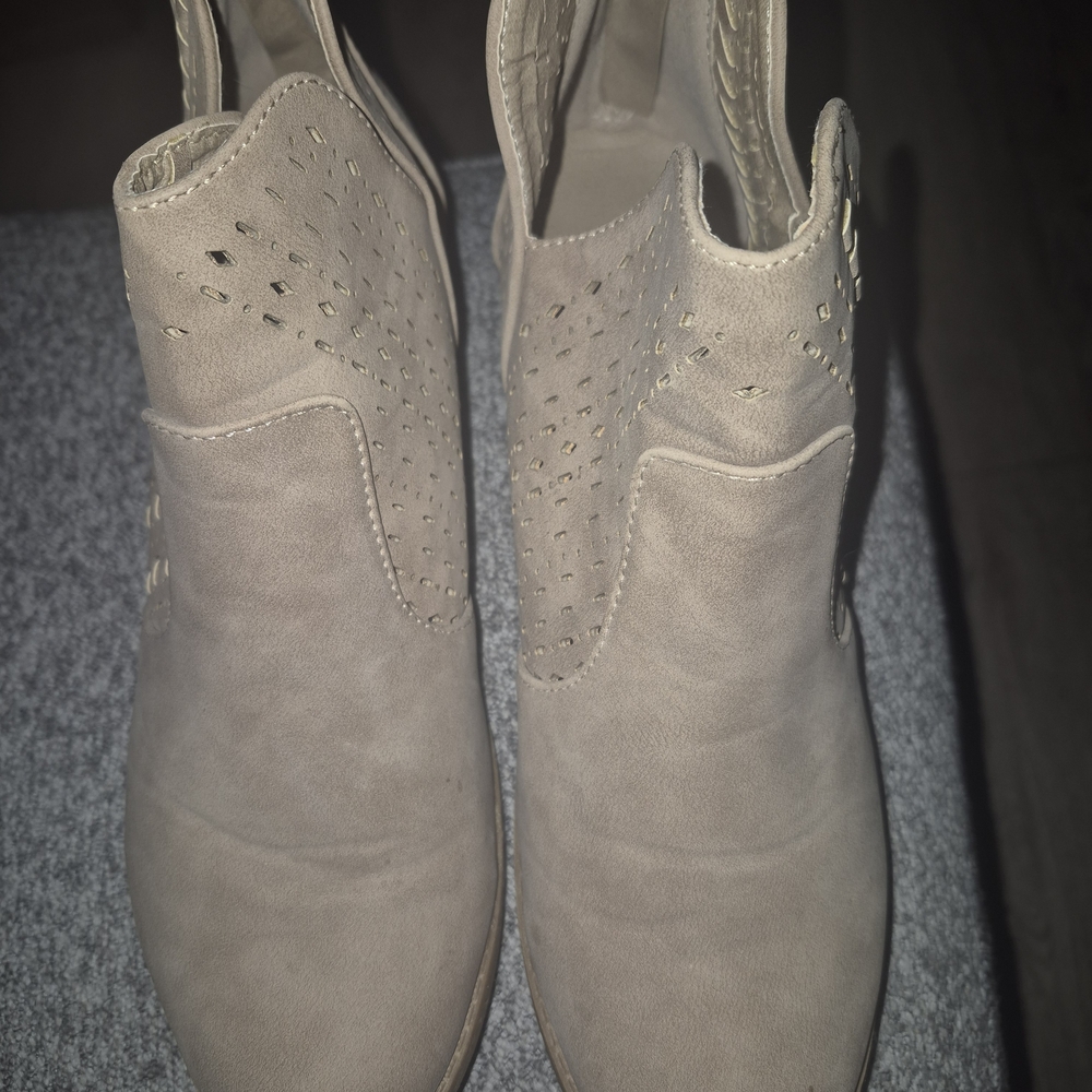 Women's Beige Ankle Boots